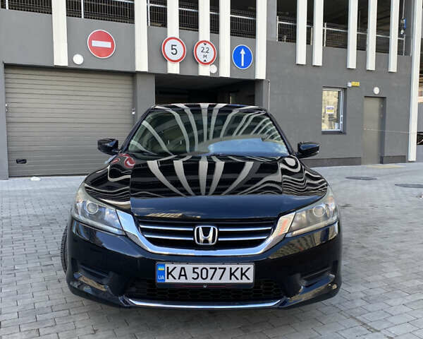 Черный Хонда Аккорд, объемом двигателя 2.4 л и пробегом 190 тыс. км за 11200 $, фото 1 на Automoto.ua