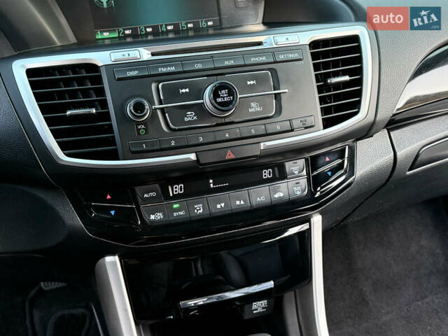 Черный Хонда Аккорд, объемом двигателя 2.4 л и пробегом 181 тыс. км за 13500 $, фото 36 на Automoto.ua