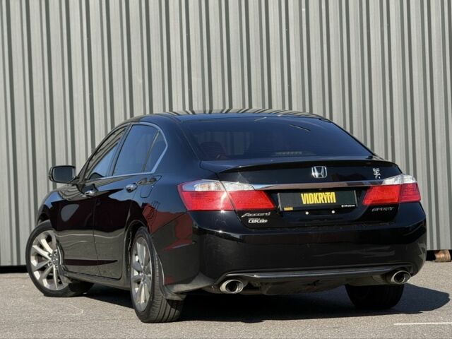 Черный Хонда Аккорд, объемом двигателя 2.4 л и пробегом 200 тыс. км за 12350 $, фото 5 на Automoto.ua