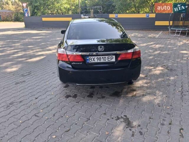 Черный Хонда Аккорд, объемом двигателя 2.4 л и пробегом 220 тыс. км за 10500 $, фото 8 на Automoto.ua