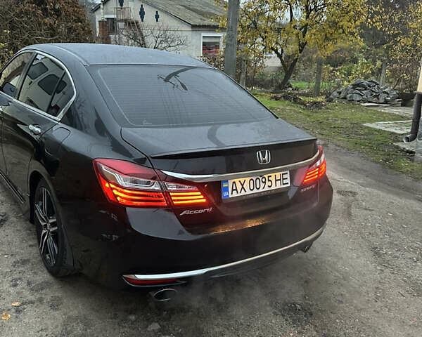 Чорний Хонда Аккорд, об'ємом двигуна 2.4 л та пробігом 131 тис. км за 15200 $, фото 5 на Automoto.ua