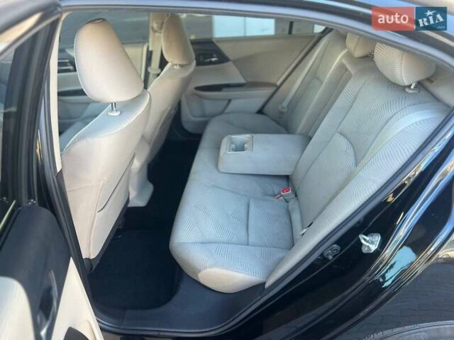 Чорний Хонда Аккорд, об'ємом двигуна 2.36 л та пробігом 104 тис. км за 11800 $, фото 13 на Automoto.ua