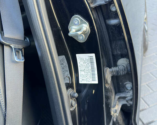 Чорний Хонда Аккорд, об'ємом двигуна 2.35 л та пробігом 119 тис. км за 13000 $, фото 21 на Automoto.ua