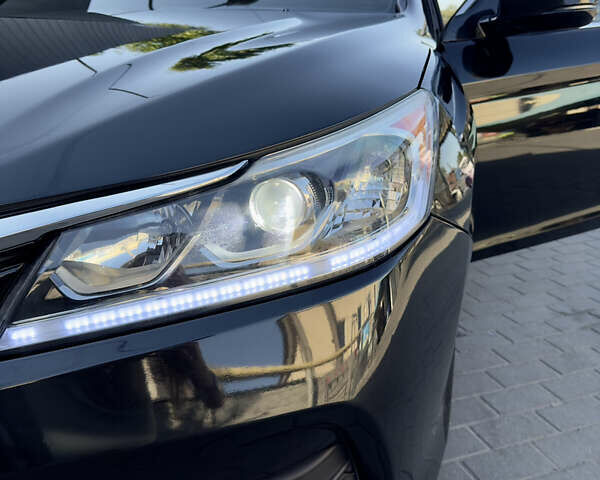 Чорний Хонда Аккорд, об'ємом двигуна 2.35 л та пробігом 119 тис. км за 13000 $, фото 4 на Automoto.ua