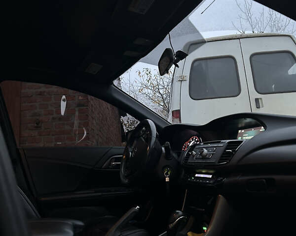 Чорний Хонда Аккорд, об'ємом двигуна 2.4 л та пробігом 131 тис. км за 15200 $, фото 8 на Automoto.ua