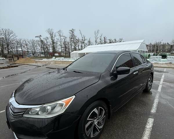 Черный Хонда Аккорд, объемом двигателя 2.35 л и пробегом 255 тыс. км за 12700 $, фото 6 на Automoto.ua