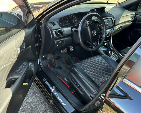 Чорний Хонда Аккорд, об'ємом двигуна 2.36 л та пробігом 149 тис. км за 15000 $, фото 6 на Automoto.ua