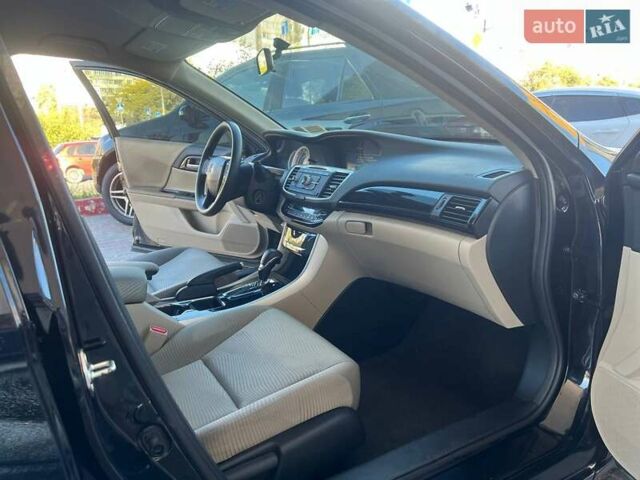 Чорний Хонда Аккорд, об'ємом двигуна 2.36 л та пробігом 104 тис. км за 11800 $, фото 21 на Automoto.ua