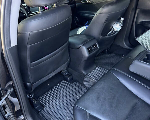 Чорний Хонда Аккорд, об'ємом двигуна 2.35 л та пробігом 119 тис. км за 13000 $, фото 13 на Automoto.ua