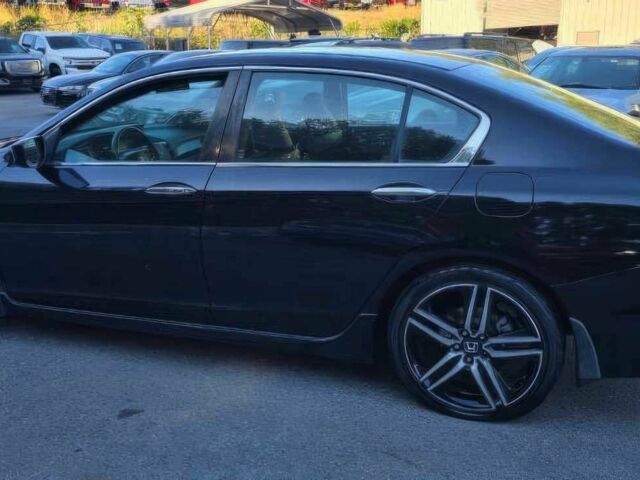 Черный Хонда Аккорд, объемом двигателя 2.4 л и пробегом 74 тыс. км за 10500 $, фото 4 на Automoto.ua