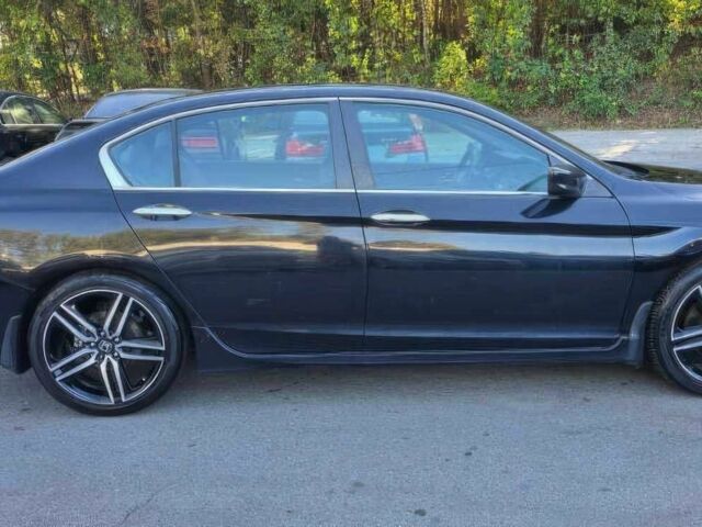 Черный Хонда Аккорд, объемом двигателя 2.4 л и пробегом 74 тыс. км за 10500 $, фото 3 на Automoto.ua