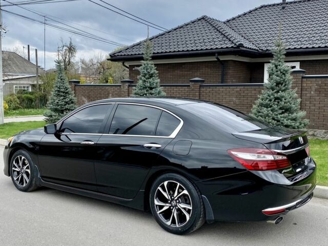 Черный Хонда Аккорд, объемом двигателя 2.4 л и пробегом 135 тыс. км за 14999 $, фото 2 на Automoto.ua