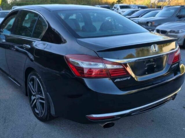 Черный Хонда Аккорд, объемом двигателя 2.4 л и пробегом 74 тыс. км за 10500 $, фото 7 на Automoto.ua