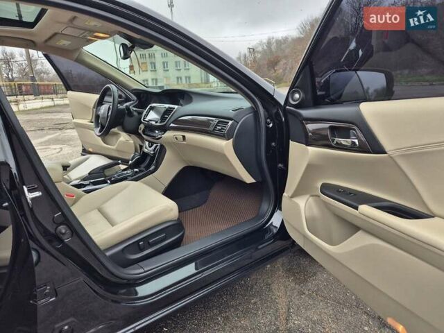 Черный Хонда Аккорд, объемом двигателя 1.99 л и пробегом 156 тыс. км за 14900 $, фото 33 на Automoto.ua