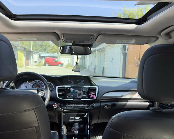 Чорний Хонда Аккорд, об'ємом двигуна 2.35 л та пробігом 119 тис. км за 13000 $, фото 17 на Automoto.ua