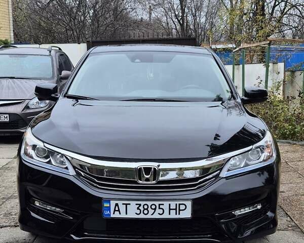 Черный Хонда Аккорд, объемом двигателя 1.99 л и пробегом 156 тыс. км за 14900 $, фото 5 на Automoto.ua