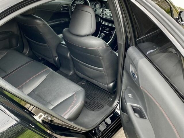 Черный Хонда Аккорд, объемом двигателя 2.4 л и пробегом 135 тыс. км за 14999 $, фото 8 на Automoto.ua