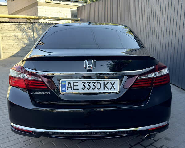 Чорний Хонда Аккорд, об'ємом двигуна 2.35 л та пробігом 119 тис. км за 13000 $, фото 5 на Automoto.ua