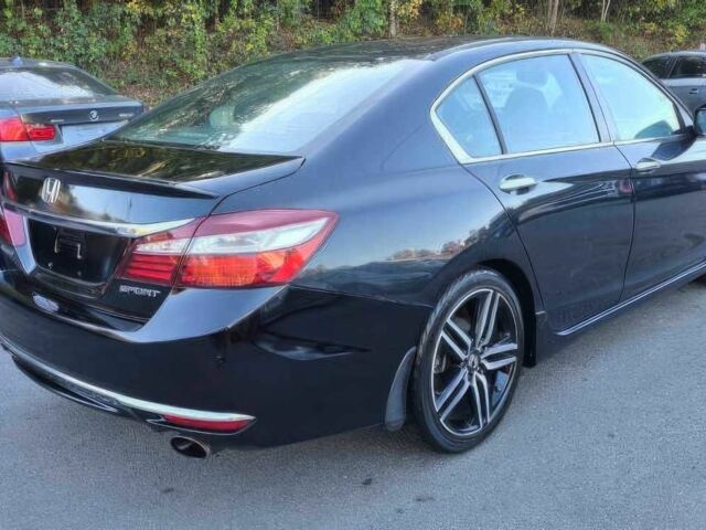 Черный Хонда Аккорд, объемом двигателя 2.4 л и пробегом 74 тыс. км за 10500 $, фото 5 на Automoto.ua