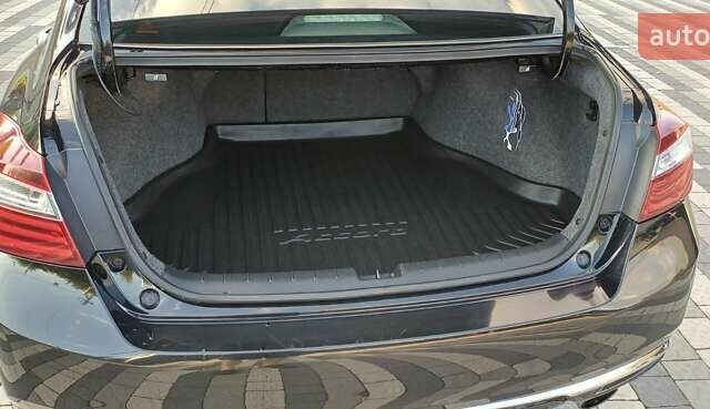 Черный Хонда Аккорд, объемом двигателя 2.36 л и пробегом 130 тыс. км за 16300 $, фото 5 на Automoto.ua