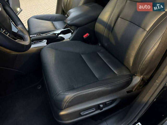 Черный Хонда Аккорд, объемом двигателя 3.5 л и пробегом 136 тыс. км за 17700 $, фото 9 на Automoto.ua