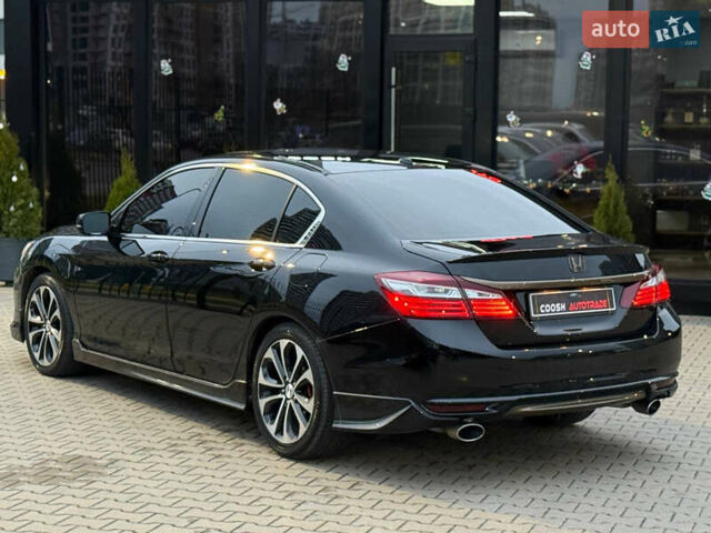 Черный Хонда Аккорд, объемом двигателя 3.5 л и пробегом 136 тыс. км за 17700 $, фото 4 на Automoto.ua