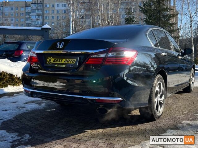 Черный Хонда Аккорд, объемом двигателя 2.4 л и пробегом 130 тыс. км за 15999 $, фото 6 на Automoto.ua