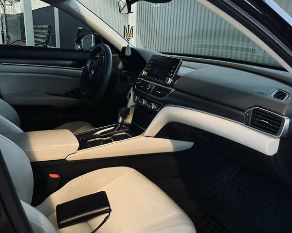 Чорний Хонда Аккорд, об'ємом двигуна 1.5 л та пробігом 159 тис. км за 14000 $, фото 18 на Automoto.ua