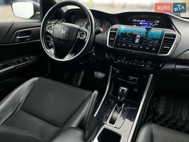 Чорний Хонда Аккорд, об'ємом двигуна 2.4 л та пробігом 210 тис. км за 13200 $, фото 9 на Automoto.ua