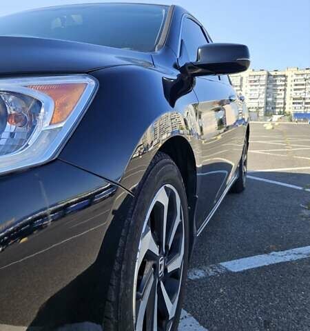 Черный Хонда Аккорд, объемом двигателя 2.36 л и пробегом 200 тыс. км за 16800 $, фото 4 на Automoto.ua