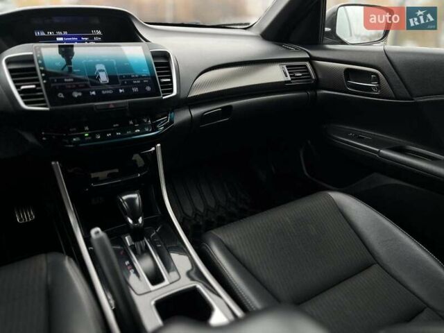 Чорний Хонда Аккорд, об'ємом двигуна 2.4 л та пробігом 210 тис. км за 13200 $, фото 15 на Automoto.ua