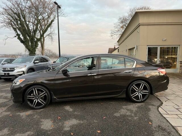 Черный Хонда Аккорд, объемом двигателя 2.4 л и пробегом 67 тыс. км за 3800 $, фото 3 на Automoto.ua