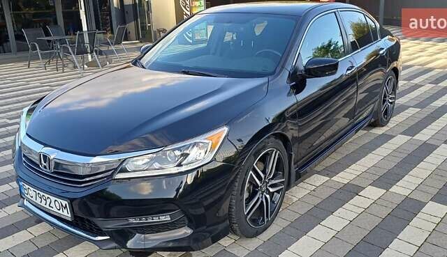 Черный Хонда Аккорд, объемом двигателя 2.36 л и пробегом 130 тыс. км за 16300 $, фото 7 на Automoto.ua