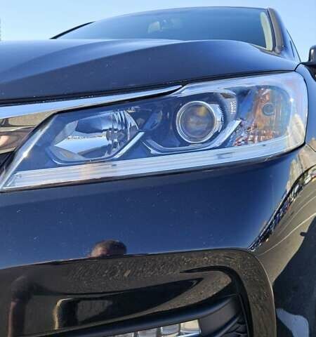 Черный Хонда Аккорд, объемом двигателя 2.36 л и пробегом 200 тыс. км за 16800 $, фото 3 на Automoto.ua