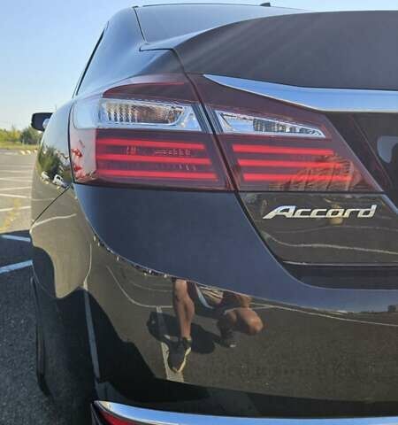 Черный Хонда Аккорд, объемом двигателя 2.36 л и пробегом 200 тыс. км за 16800 $, фото 1 на Automoto.ua