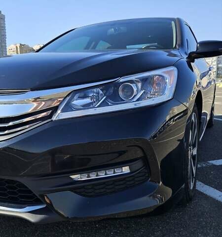 Черный Хонда Аккорд, объемом двигателя 2.36 л и пробегом 200 тыс. км за 16800 $, фото 2 на Automoto.ua