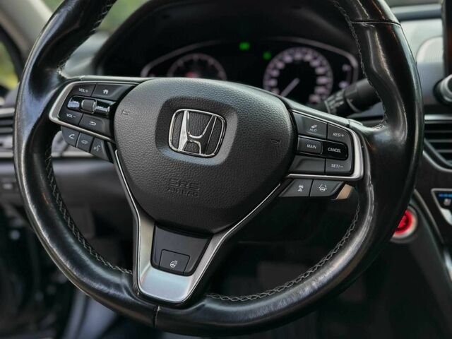 Черный Хонда Аккорд, объемом двигателя 1.5 л и пробегом 215 тыс. км за 16400 $, фото 6 на Automoto.ua