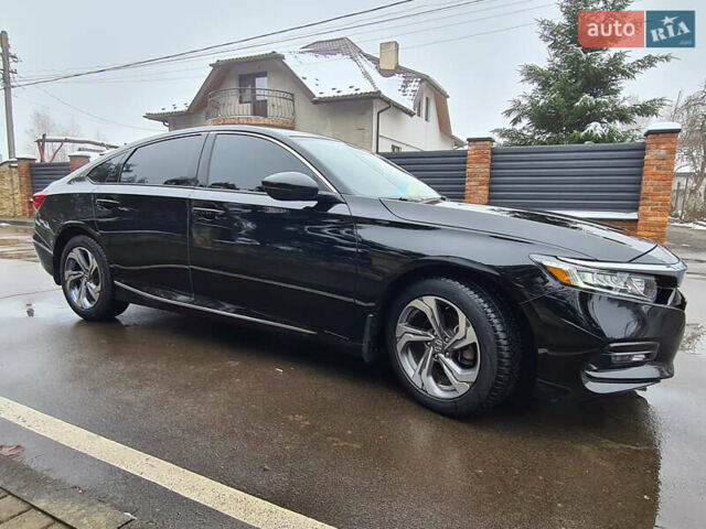 Черный Хонда Аккорд, объемом двигателя 1.5 л и пробегом 74 тыс. км за 17777 $, фото 7 на Automoto.ua