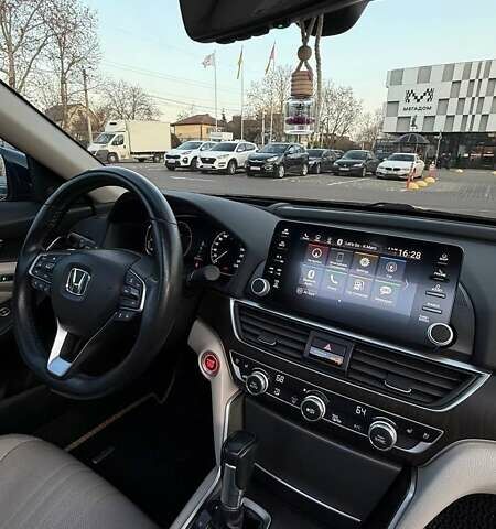 Черный Хонда Аккорд, объемом двигателя 1.5 л и пробегом 78 тыс. км за 21000 $, фото 31 на Automoto.ua