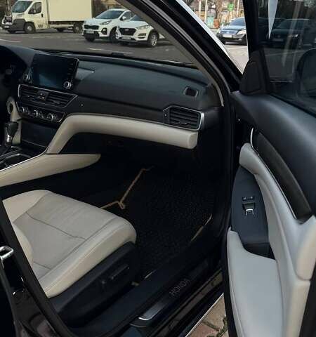 Черный Хонда Аккорд, объемом двигателя 1.5 л и пробегом 78 тыс. км за 21000 $, фото 19 на Automoto.ua