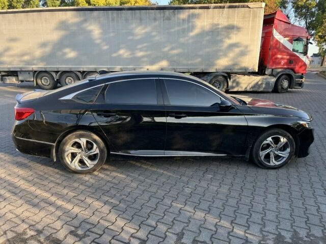 Черный Хонда Аккорд, объемом двигателя 1.5 л и пробегом 120 тыс. км за 19000 $, фото 5 на Automoto.ua