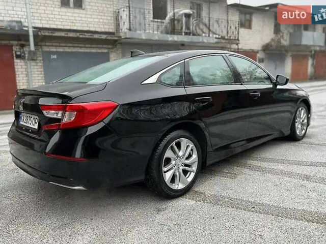 Черный Хонда Аккорд, объемом двигателя 1.5 л и пробегом 87 тыс. км за 14000 $, фото 4 на Automoto.ua