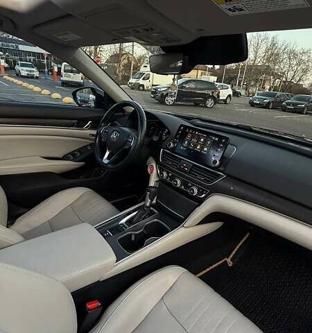 Черный Хонда Аккорд, объемом двигателя 1.5 л и пробегом 78 тыс. км за 21000 $, фото 32 на Automoto.ua