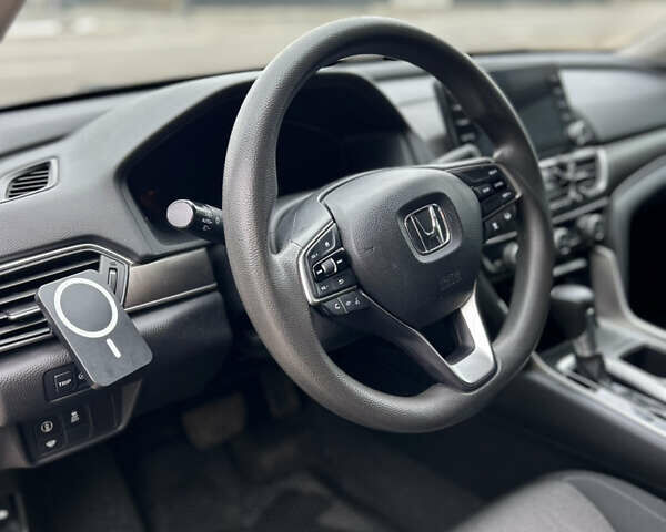 Черный Хонда Аккорд, объемом двигателя 1.5 л и пробегом 125 тыс. км за 17090 $, фото 9 на Automoto.ua