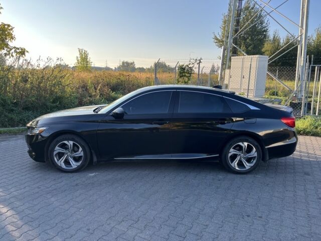 Черный Хонда Аккорд, объемом двигателя 1.5 л и пробегом 120 тыс. км за 19000 $, фото 4 на Automoto.ua
