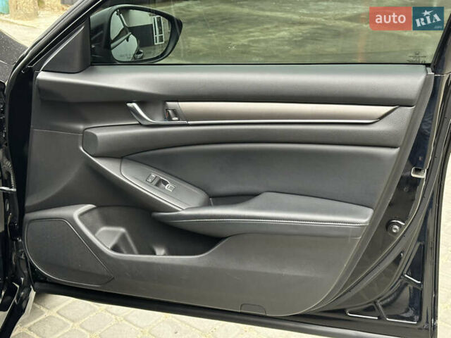 Черный Хонда Аккорд, объемом двигателя 1.5 л и пробегом 79 тыс. км за 15600 $, фото 22 на Automoto.ua