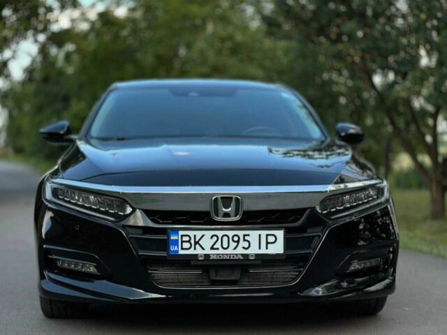 Черный Хонда Аккорд, объемом двигателя 1.5 л и пробегом 215 тыс. км за 16400 $, фото 1 на Automoto.ua