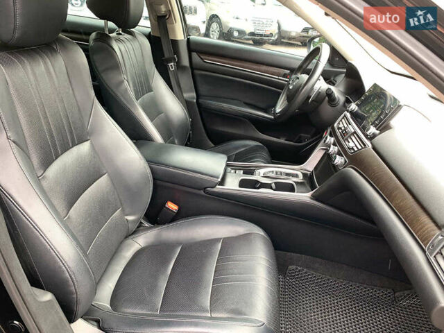 Черный Хонда Аккорд, объемом двигателя 2 л и пробегом 145 тыс. км за 19990 $, фото 30 на Automoto.ua