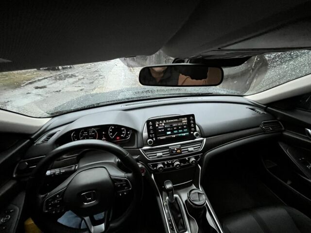 Черный Хонда Аккорд, объемом двигателя 1.5 л и пробегом 120 тыс. км за 19000 $, фото 18 на Automoto.ua