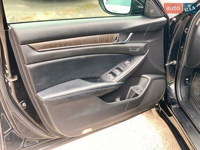 Черный Хонда Аккорд, объемом двигателя 2 л и пробегом 145 тыс. км за 19990 $, фото 22 на Automoto.ua